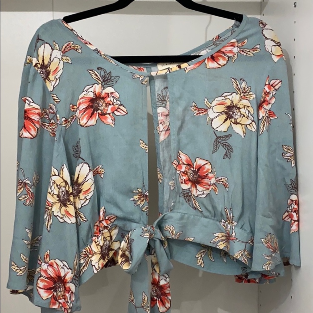 L.A. Hearts Cropped Tie Shirt